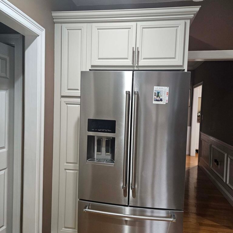 Cabinet Painters in Lancaster, MA